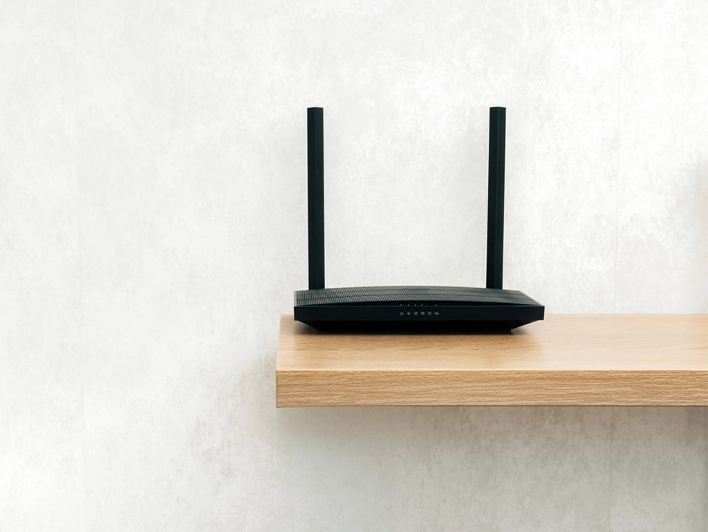 Why Off-the-Shelf WiFi Solutions Often Fail in Larger Homes and Offices
